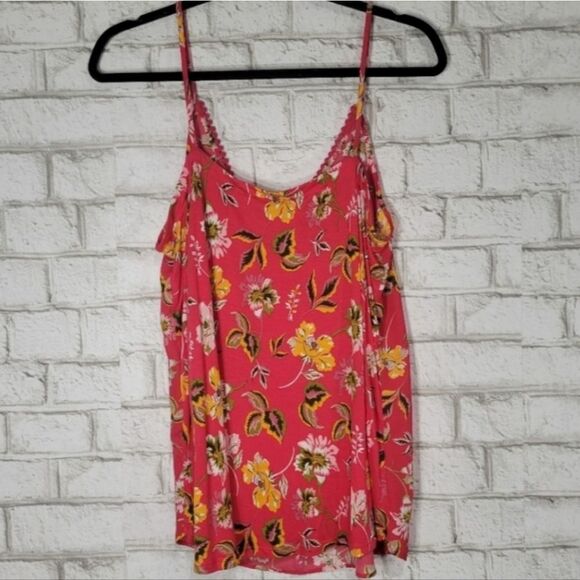 NWT Loft Floral Tank - Picture 10 of 10